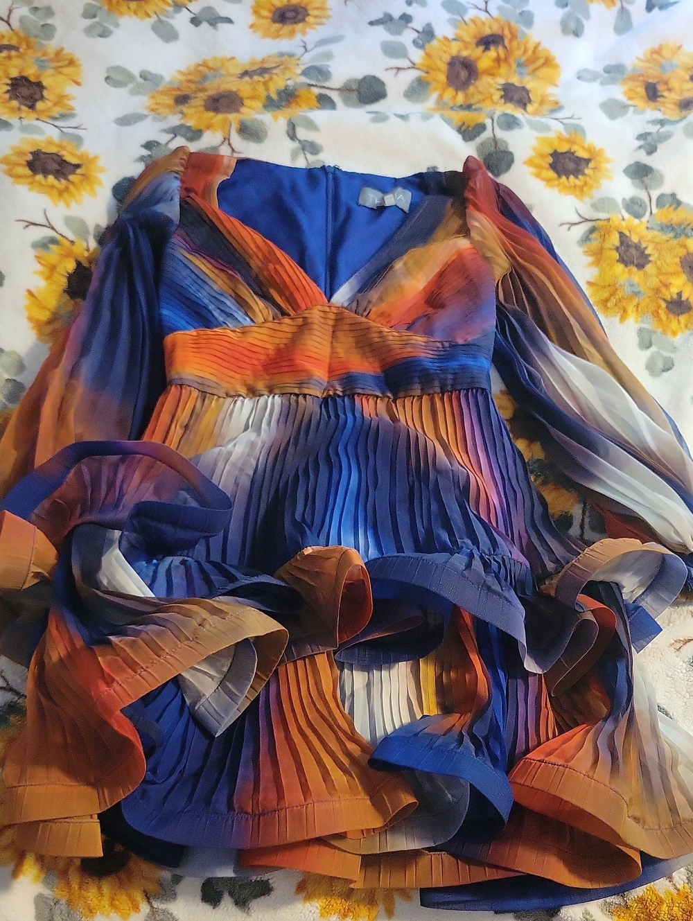 Theia Multicolor Pleated V-Neck Long Sleeve Tunic - Blue & Orange
